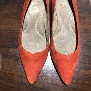 AEROSOLES Red Suede Heels